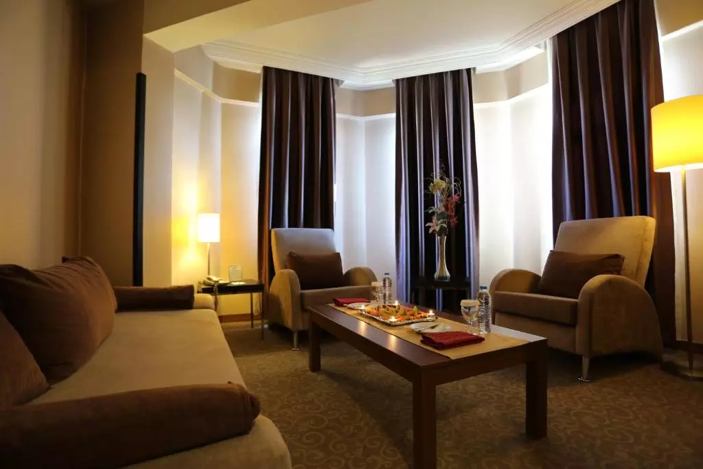 Rumi Hotel